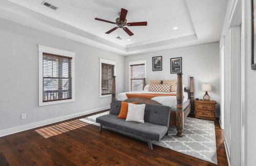 Walk to Broadway & Germantown Large House with Patio - Foto 6