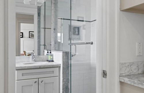 Spacious SF Haven - Cozy Bedrooms & Modern Kitchen - Foto 33