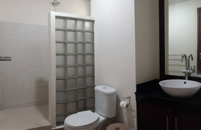 Sekuta Condo Suites - Photo 17