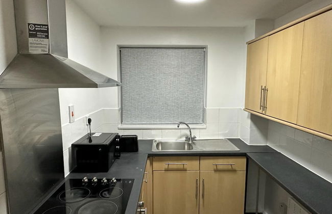 Beautiful 2-bed Apartment in Birmingham - Photo 4