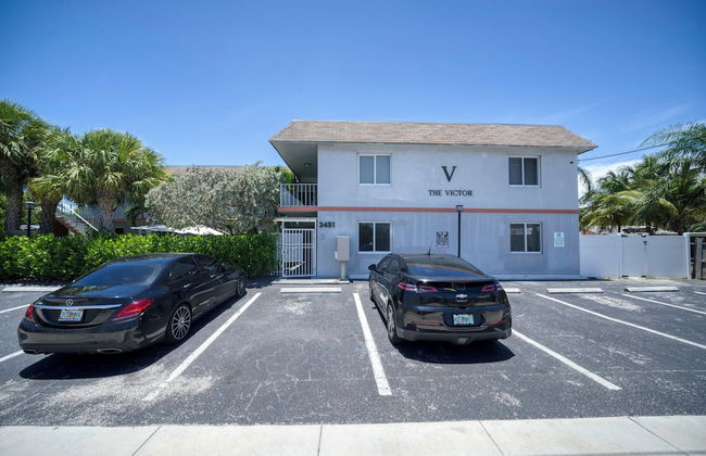 The Victor Apartments By Lowkl - Photo 40