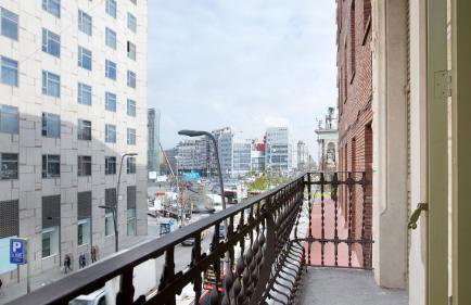 AB Montjuic - Foto 3