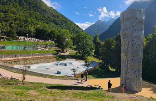 Studio vue montagnes RDC piscine - Foto 5