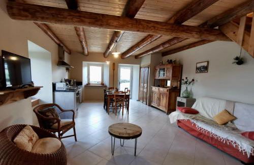 Gîte rénové au cœur de l'Auvergne - FR-1-582-336 - Foto 1