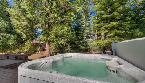 High Sierra at Dollar Point - Private Hot Tub, Close to Ski Resorts, Pet Friendly! - Foto 3