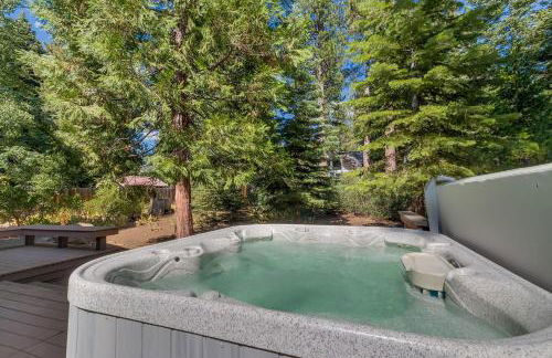High Sierra at Dollar Point - Private Hot Tub, Close to Ski Resorts, Pet Friendly! - Foto 3