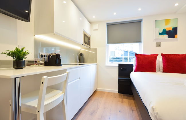 StayPrime Fitzrovia Serviced Apartments - Photo 3