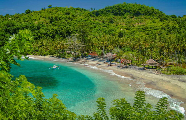 Boat to Nusa Lembongan & Gili Islands - Photo 1