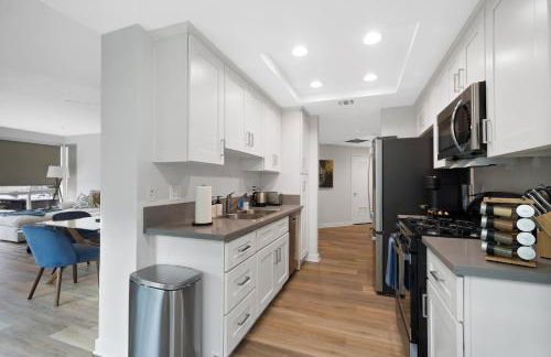 The Turquoise Lounge - Chic 2BR Beach view Pool, Sauna - Foto 43