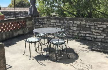 Maison accueillante à Orgnac-l'Aven avec piscine partagée - Foto 7