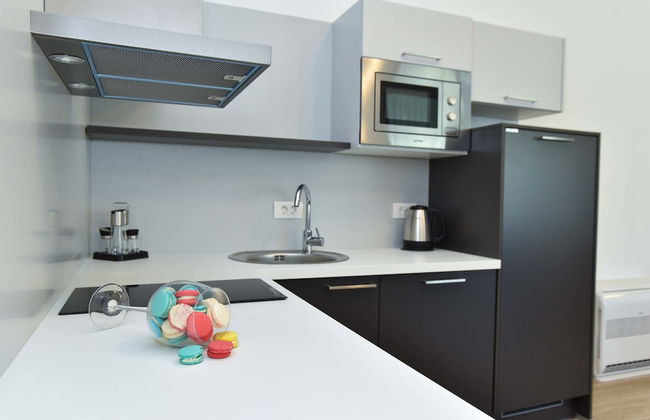 ROYAL GARDENS Apartments - Photo 66