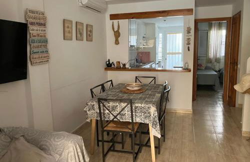 MET Oliva Nova Playa chalet grande con jardín MET a 5 minutos y a 3 de la playa - Photo 27