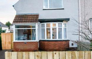 Spacious 2Bed - Great for Contractors - Driveway&Garden - Foto 74