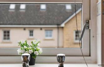 GuestReady - Stylish Apt w/ Parking near Edinburgh - Photo 21