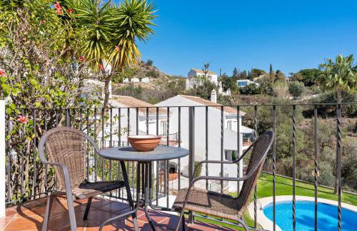 Sunny flat with pool by Costarentals - Ref 52 - Photo 31