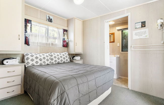 Port Waikato Holiday Park - Photo 16