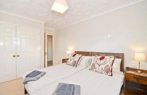 Dassia-Rural Bungalow, Dog Friendly with Hot Tub Near Gurnard - Foto 27