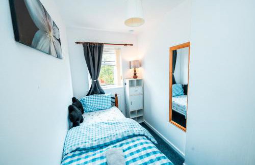 Family & Group Stay in Manchester - Free Parking - Foto 61