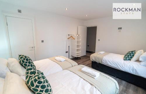 Royal Oak Apartments 1 - Free Van Parking - 2 Bedroom Apartment - 2 bathrooms - Sleeps 6 - Perfect for Contractors - Fast Wi-fi - Foto 21
