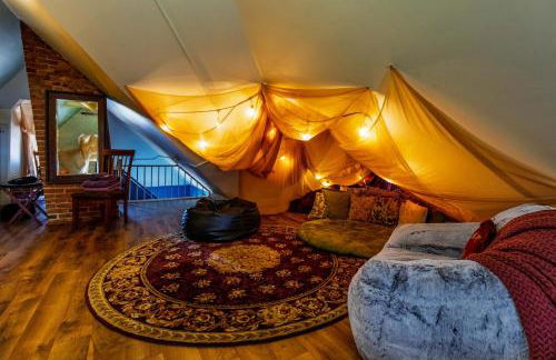 Centrally Located With Lake Views - Photo 12