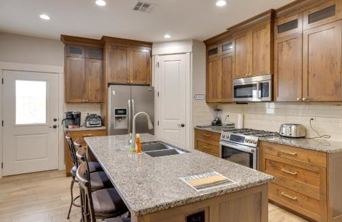 Toquerville Home with Mtn Views, Near State Parks! - Foto 9