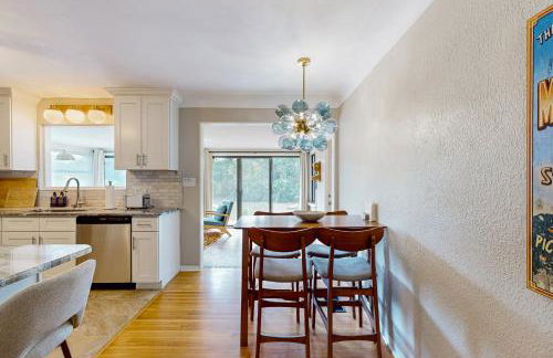 Steps to Dtwn! Dog-Friendly Mount Dorable Haven - Foto 6