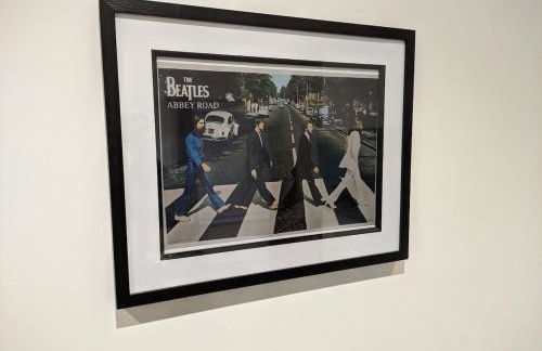 Dream101, Luxury 2 Bedroom apartment - free parking - Foto 9