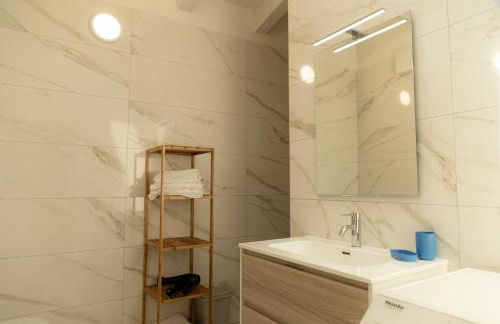 HOLIDAY APARTMENTS GIULIA - Green - Photo 11