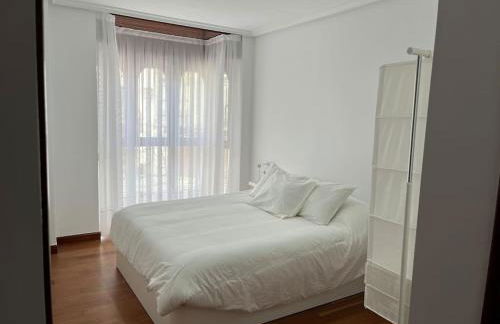 Piso acogedor y céntrico - Foto 6