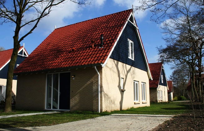 Spacious Holiday Home With Wifi, 20 km From Assen - Foto 27