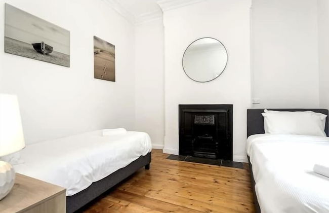 The Newtown Nest - Photo 2