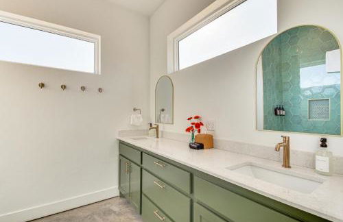 Walk to Lake Home with Game Room in Medicine Park! - Photo 12