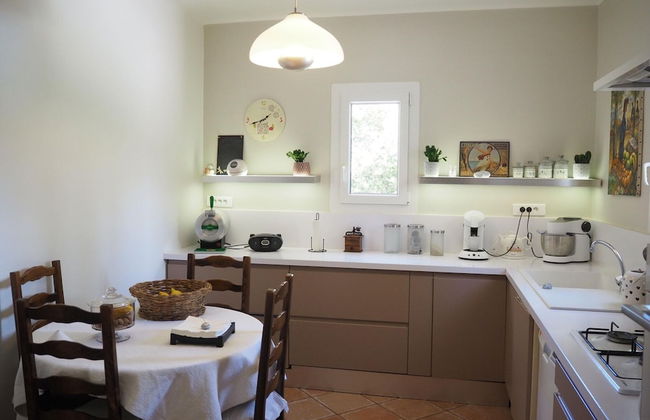 Holiday Home in Villes-sur-auzon With Pool - Foto 7