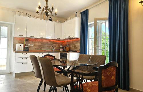 The Three Flowers Pool House - Foto 36