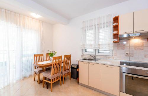 Apartmani Marina - Photo 47