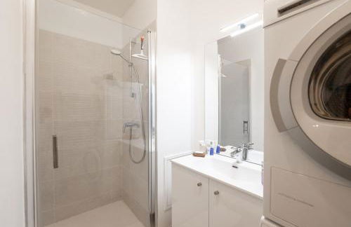 Spacious bright contemporary apartment - Foto 13