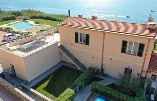 Incanto sul mare con enorme terrazza e piscina - Foto 5