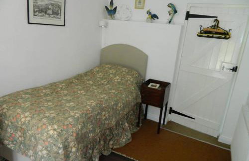 River Cottage a country retreat in wooded gardens - Foto 15