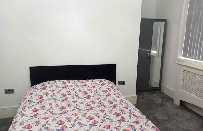 Charming 2-bed Apartment in Wolverhampton - Foto 5