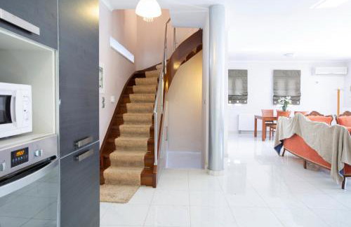 Red Villa - Photo 67