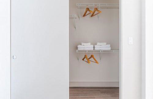 Blueground East Industrial pool nr Central Park SFO-2045 - Foto 17