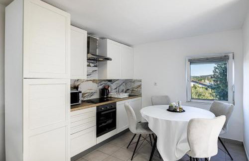 Sydney Apartment - Photo 17