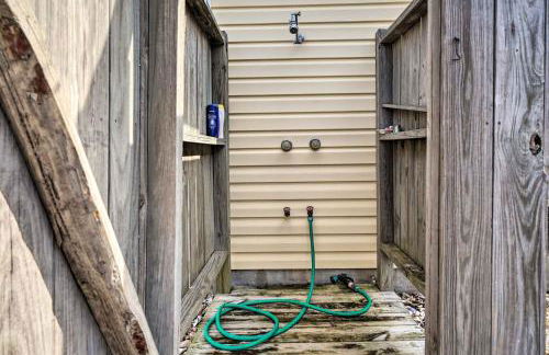 Oak Island Hideaway Hut about 1 Mi to Long Beach! - Foto 24