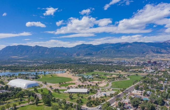 5BR Mnt Viewsdowntown Luxuryfirepit & RV Parking - Photo 67