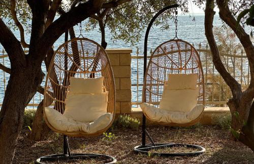 Luxury Seaside Villa with a classic Mediterranean Olive Garden, a fully equipped Professional Kitchen, Pool, Sauna, Padle Boards and Canoe - Miolin Beach House - Photo 62