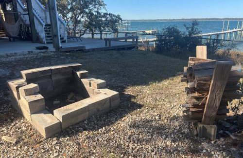 Romance of the Seas- Remodeled dock home on Bay - Foto 31