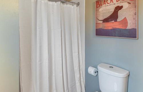 Private Lakefront Home with Game Room in Aurora! - Foto 23