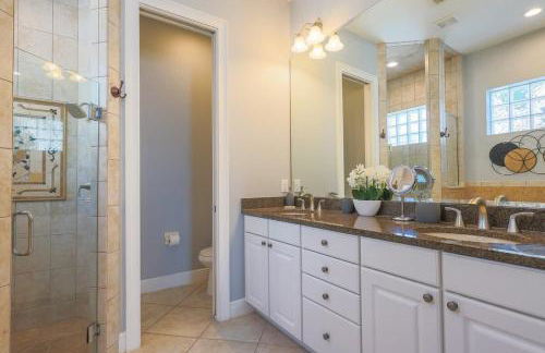 Luxurious Pool Home Overlooking Golf Course - Foto 18