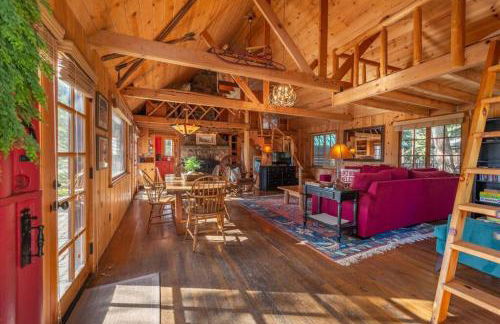 Coziest Cabin in Tahoe w Stone Fireplace Comfy Beds Close to Slopes & Lake - Foto 24