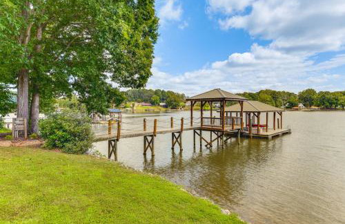 Waterfront Sherrills Ford Home with Pool and Boat Dock - Foto 39